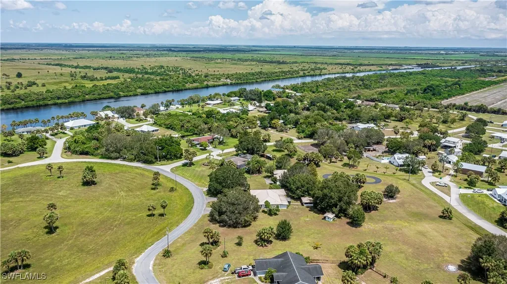 1038 Seminole Circle Moore Haven FL 33471