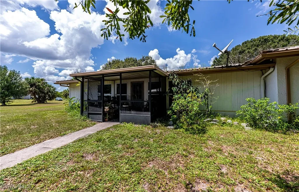 1038 Seminole Circle Moore Haven FL 33471