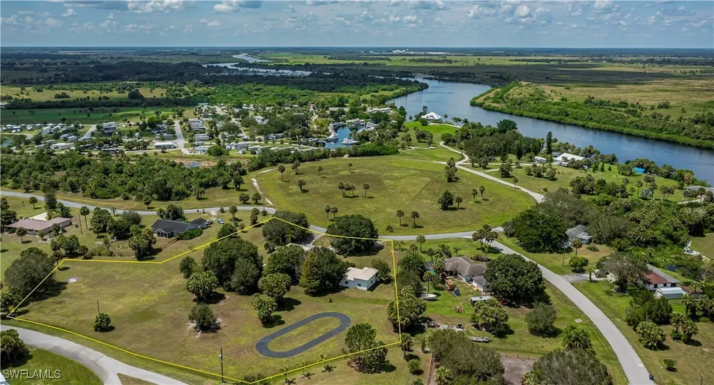 1038 Seminole Circle Moore Haven FL 33471