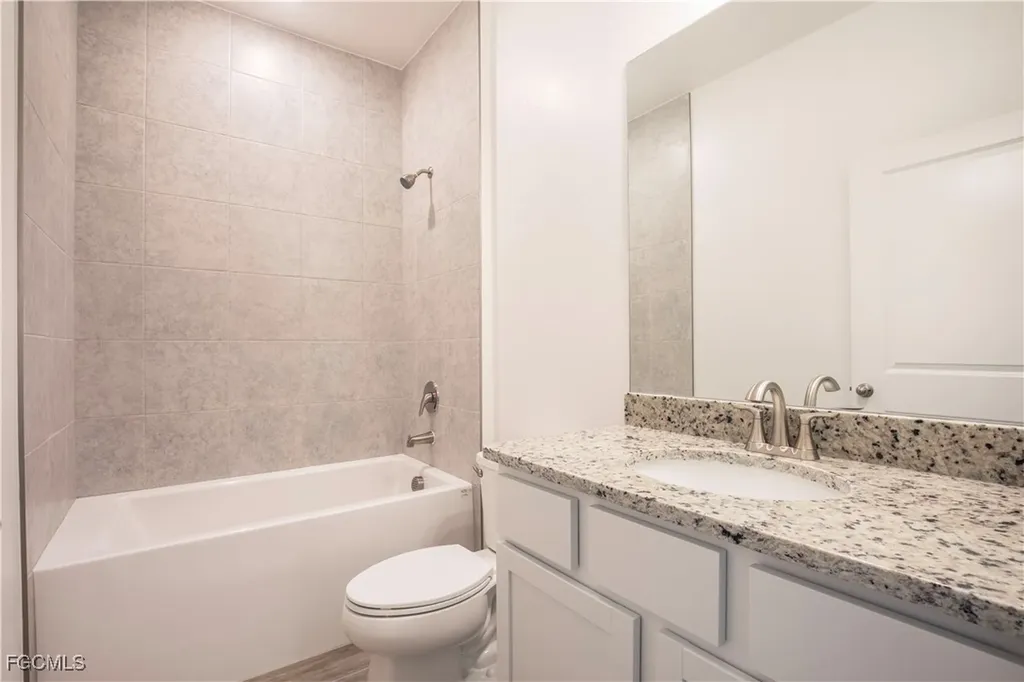617 SE 3rd Terrace Cape Coral FL 33990