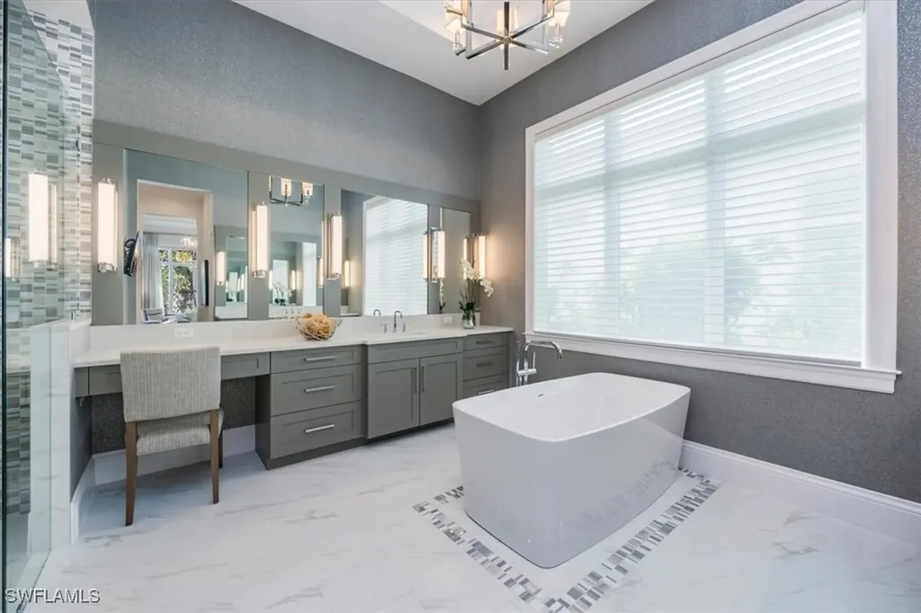6839 Mangrove Avenue Naples FL 34109