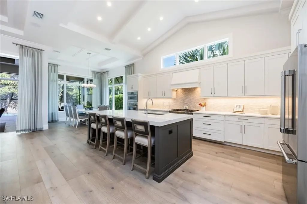 6839 Mangrove Avenue Naples FL 34109
