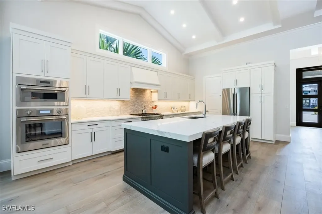 6839 Mangrove Avenue Naples FL 34109