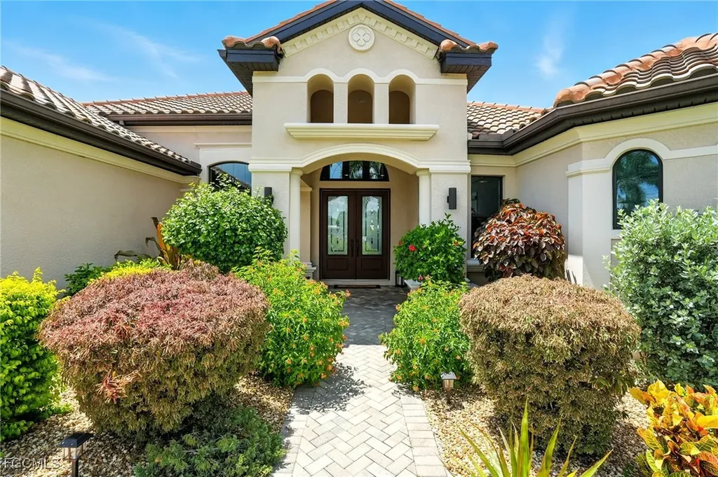 5314 Del Monte Court Cape Coral FL 33904