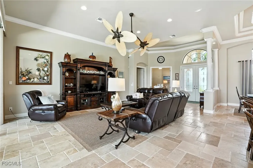 5314 Del Monte Court Cape Coral FL 33904
