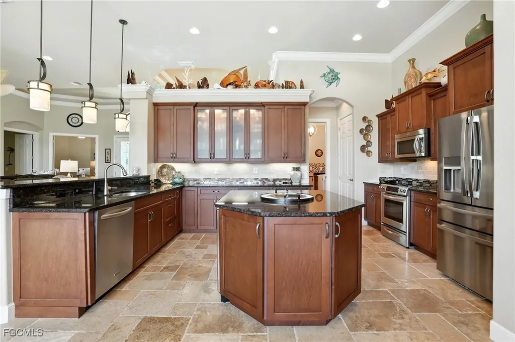 5314 Del Monte Court Cape Coral FL 33904