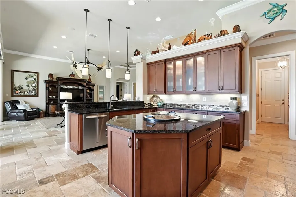 5314 Del Monte Court Cape Coral FL 33904