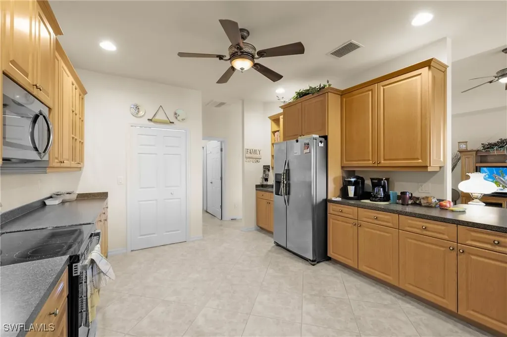 11486 Royal Tee Circle Cape Coral FL 33991