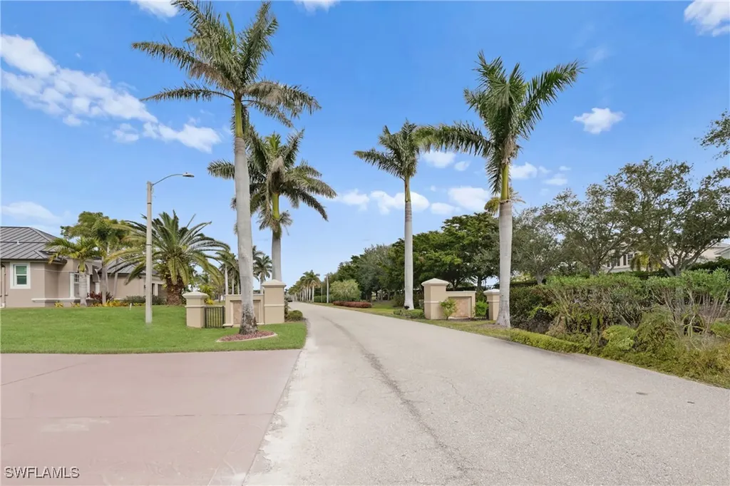11486 Royal Tee Circle Cape Coral FL 33991