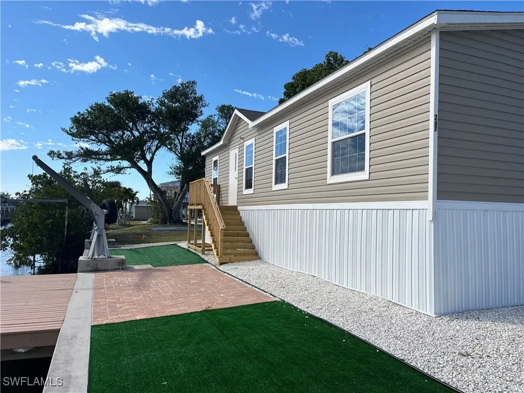 5109 Flamingo Drive St. James City FL 33956