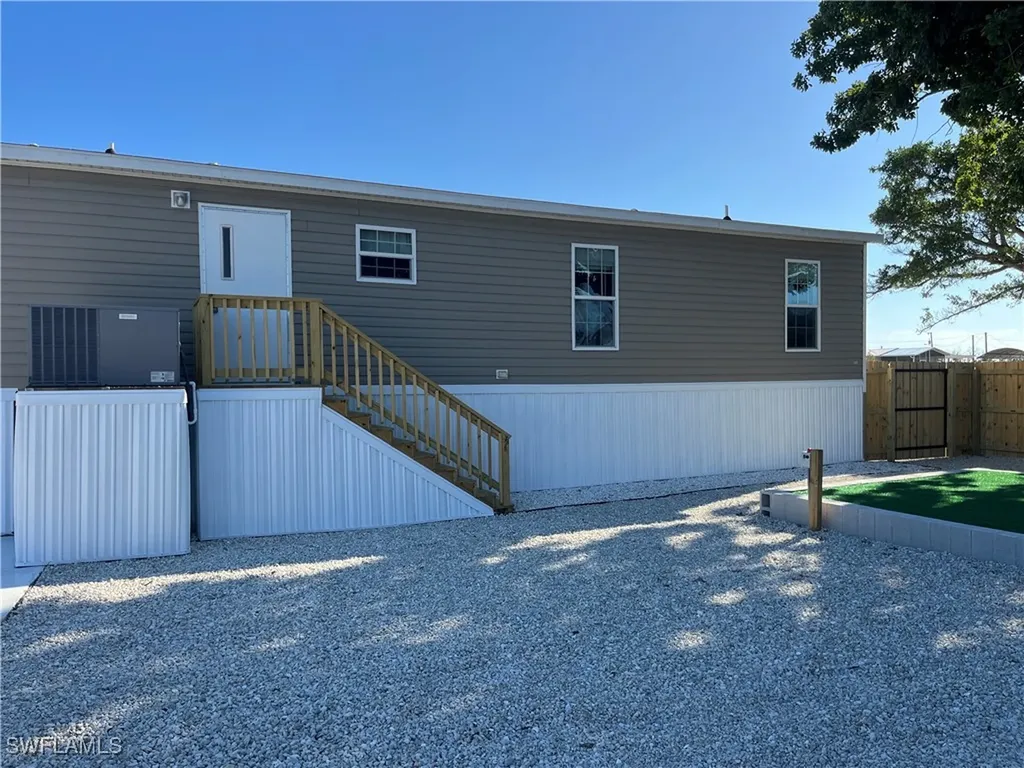 5109 Flamingo Drive St. James City FL 33956