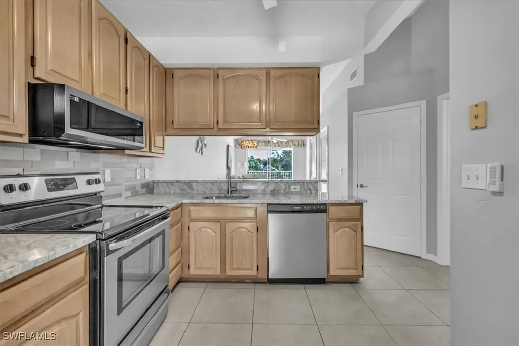 8161 Twelve Oaks Circle Naples FL 34113