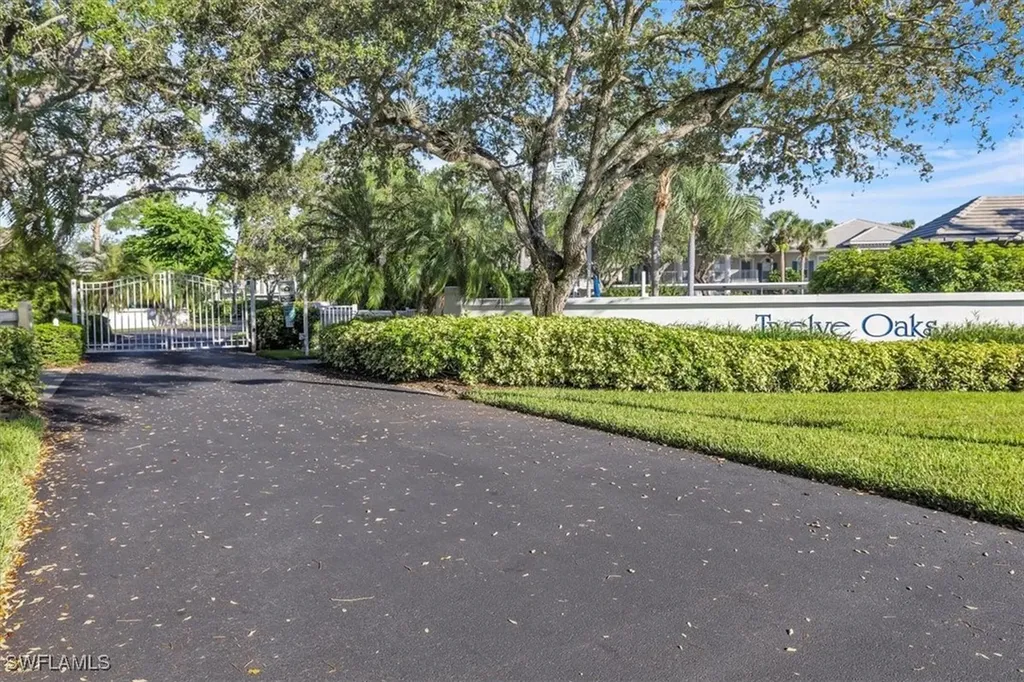 8161 Twelve Oaks Circle Naples FL 34113