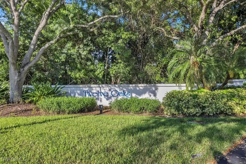8161 Twelve Oaks Circle Naples FL 34113
