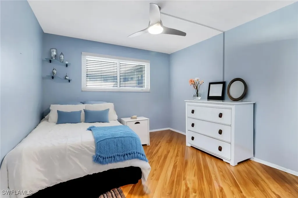 2121 Collier Avenue Fort Myers FL 33901