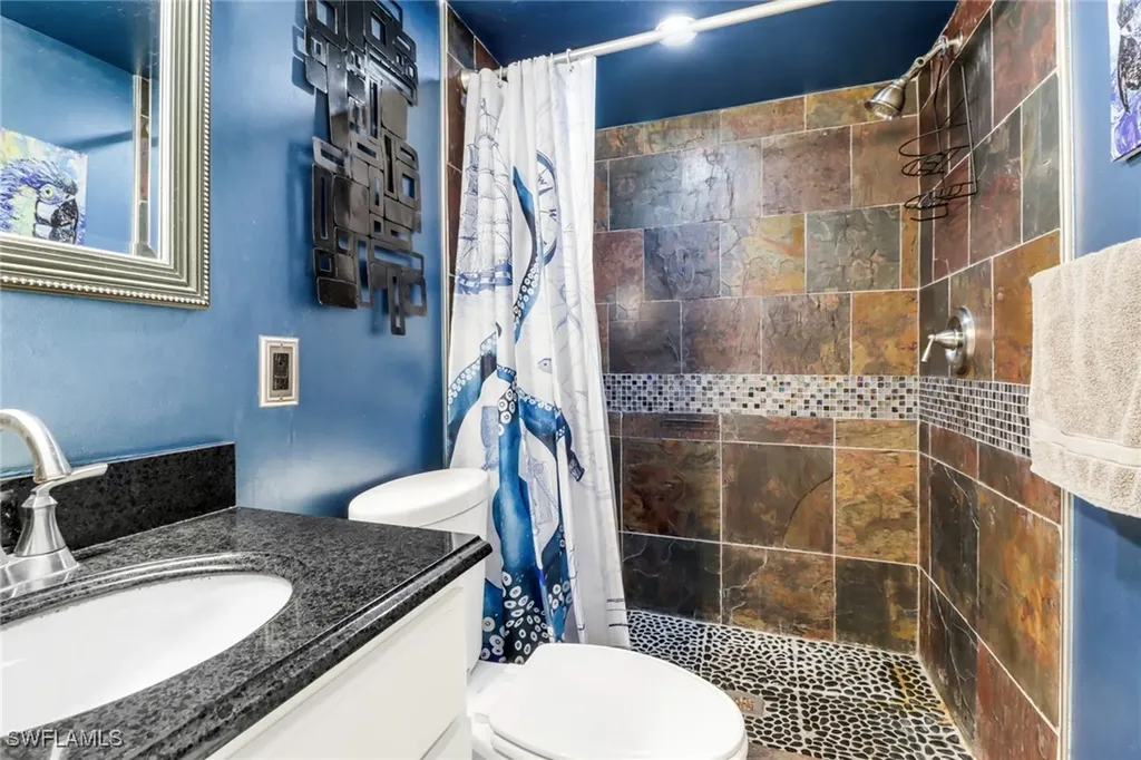 2121 Collier Avenue Fort Myers FL 33901