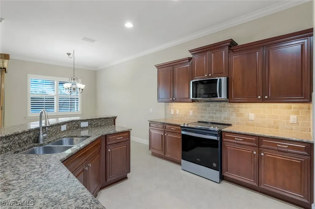 10555 Yorkstone Drive Bonita Springs FL 34135