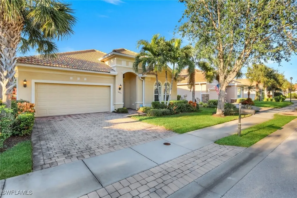 10555 Yorkstone Drive Bonita Springs FL 34135