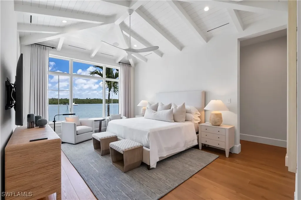 2375 Snook Drive Naples FL 34102