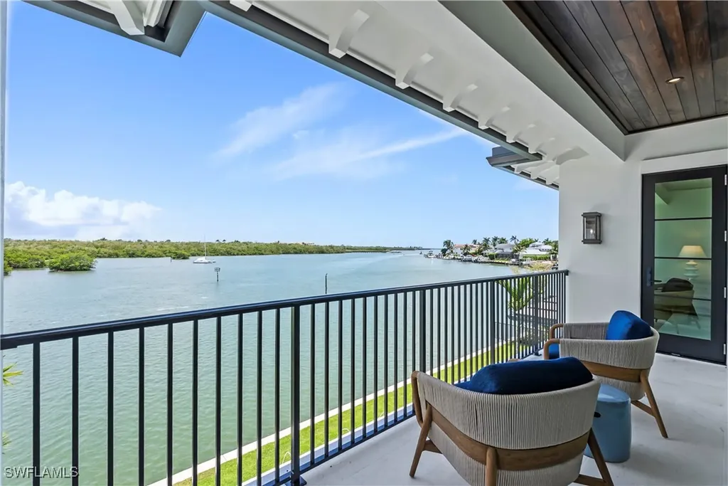 2375 Snook Drive Naples FL 34102