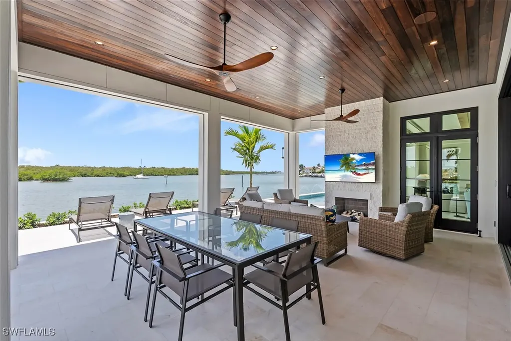2375 Snook Drive Naples FL 34102