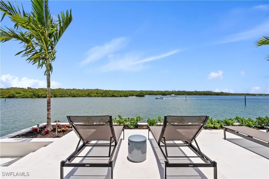 2375 Snook Drive Naples FL 34102