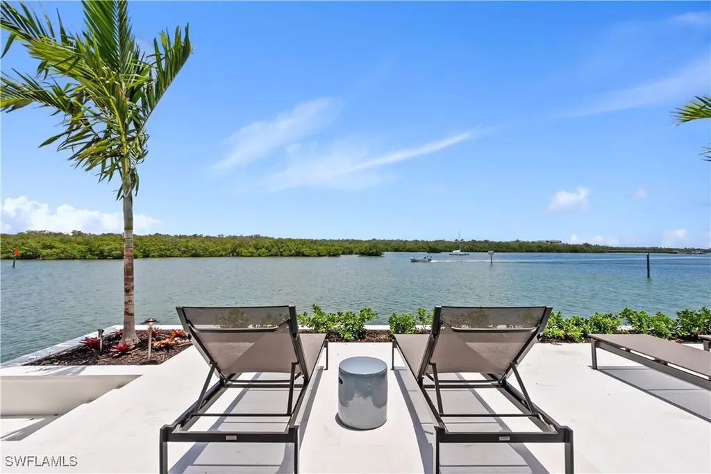 2375 Snook Drive Naples FL 34102