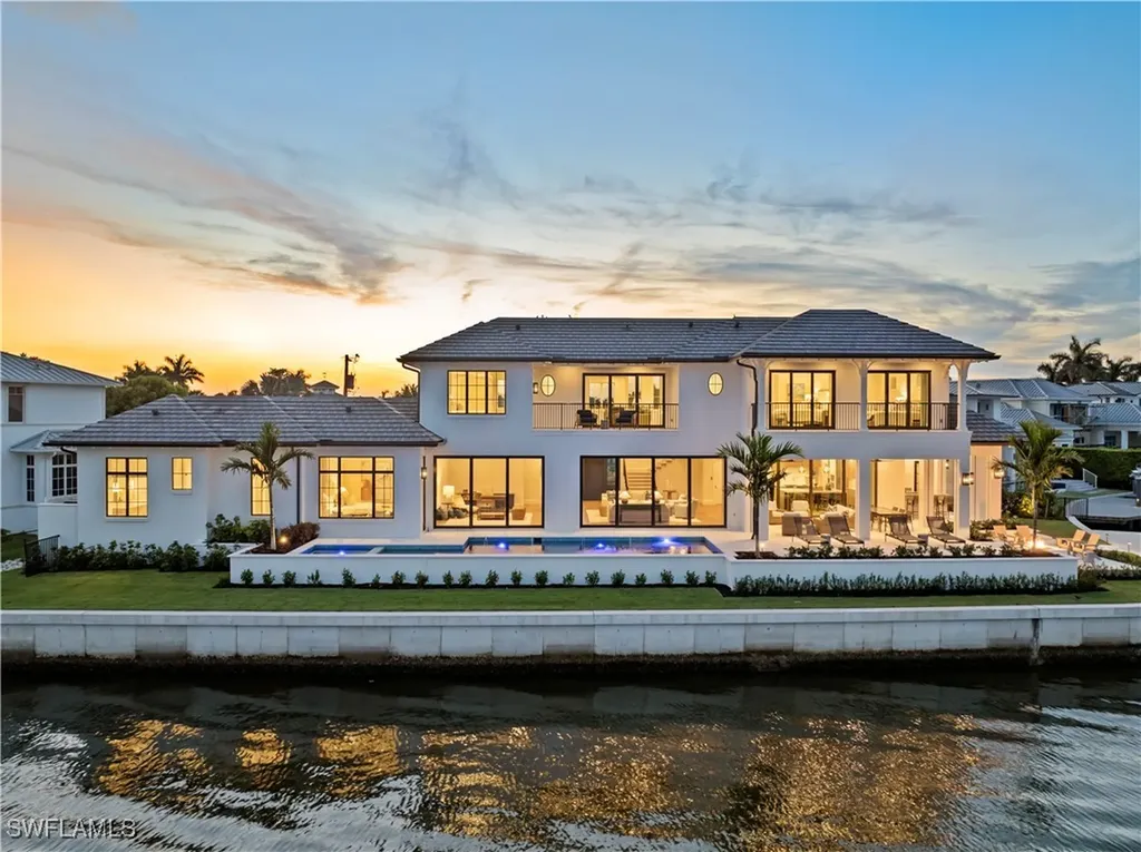 2375 Snook Drive Naples FL 34102