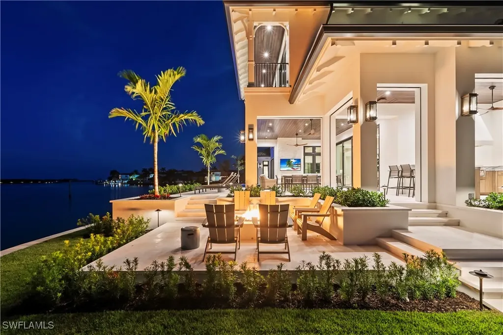 2375 Snook Drive Naples FL 34102