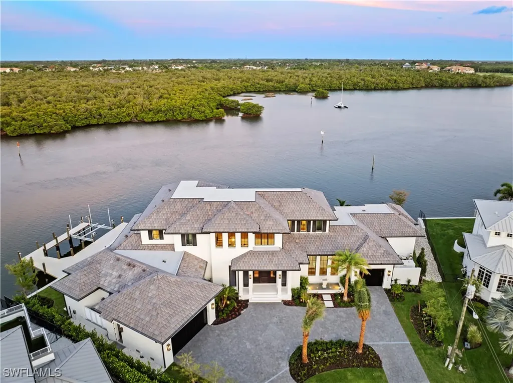 2375 Snook Drive Naples FL 34102