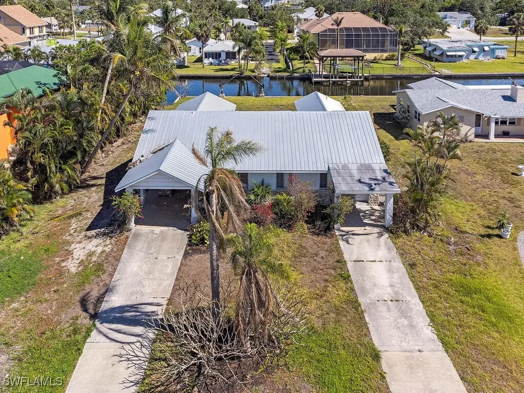 4822-4824 Esplanade Street Bonita Springs FL 34134