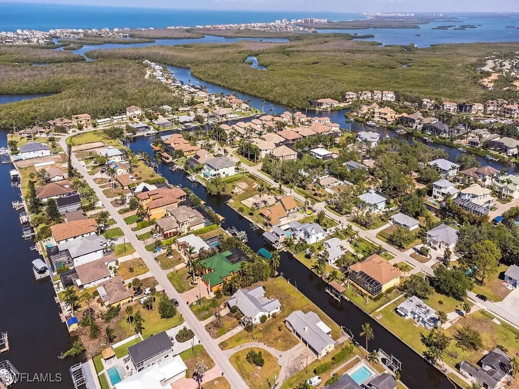 4822-4824 Esplanade Street Bonita Springs FL 34134