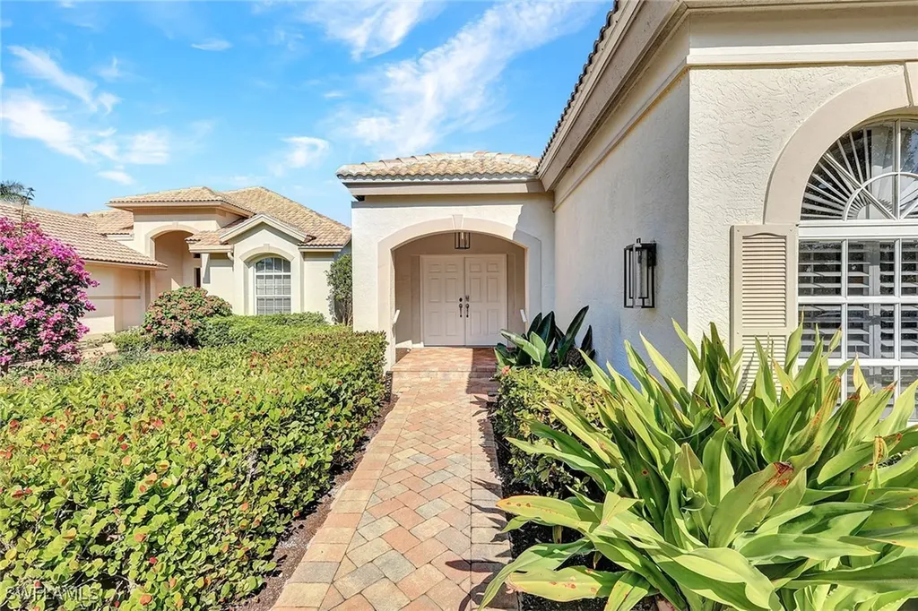 27568 Riverbank Drive Bonita Springs FL 34134