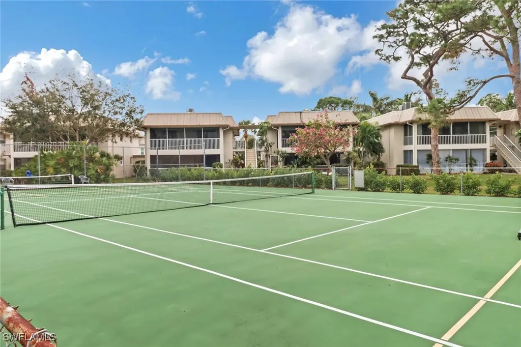 1549 Sandpiper Street Naples FL 34102