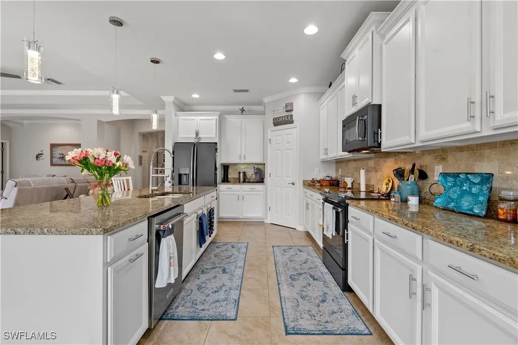 4039 Ashentree Court Fort Myers FL 33916