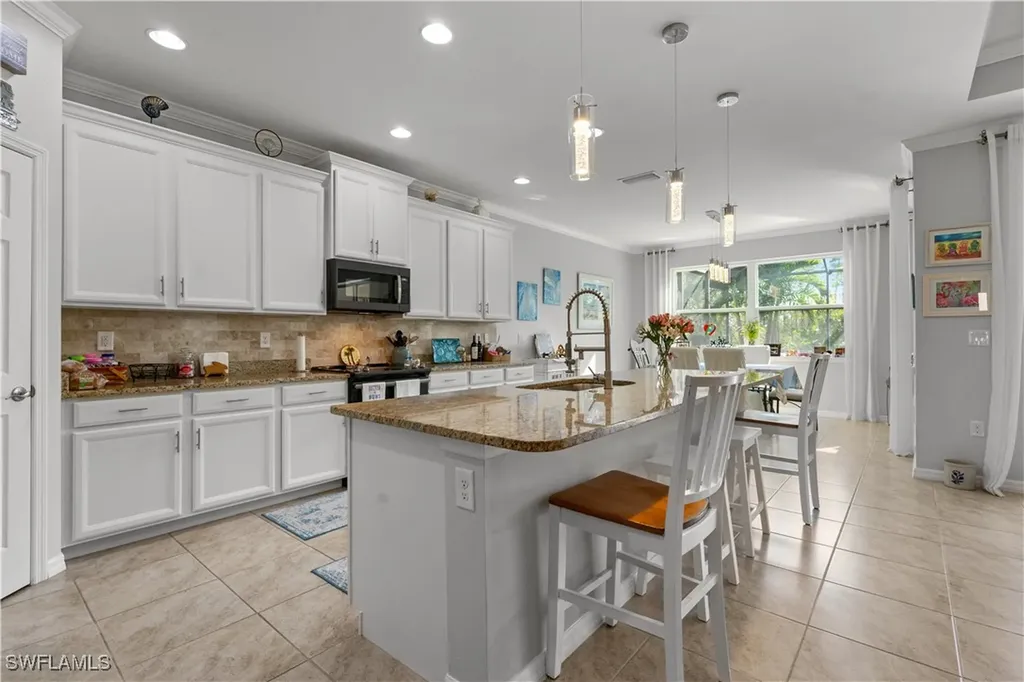 4039 Ashentree Court Fort Myers FL 33916