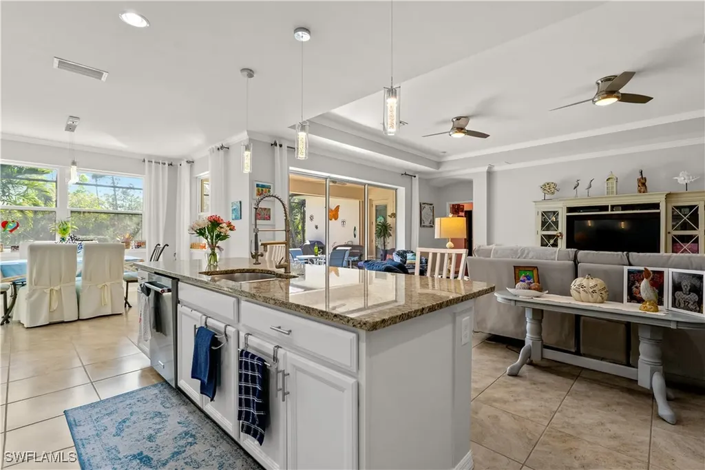 4039 Ashentree Court Fort Myers FL 33916