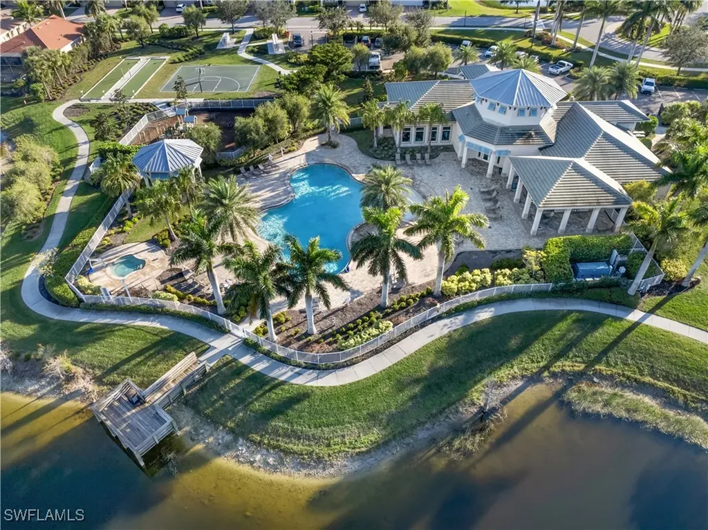4039 Ashentree Court Fort Myers FL 33916