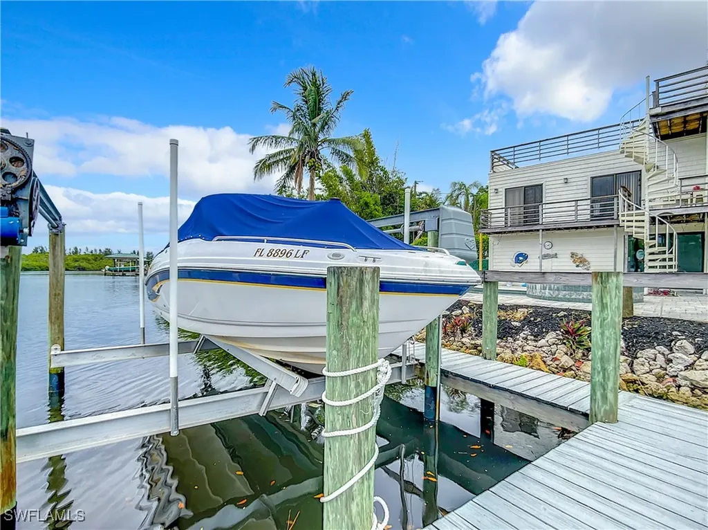 3766 Riviera Circle Bonita Springs FL 34134