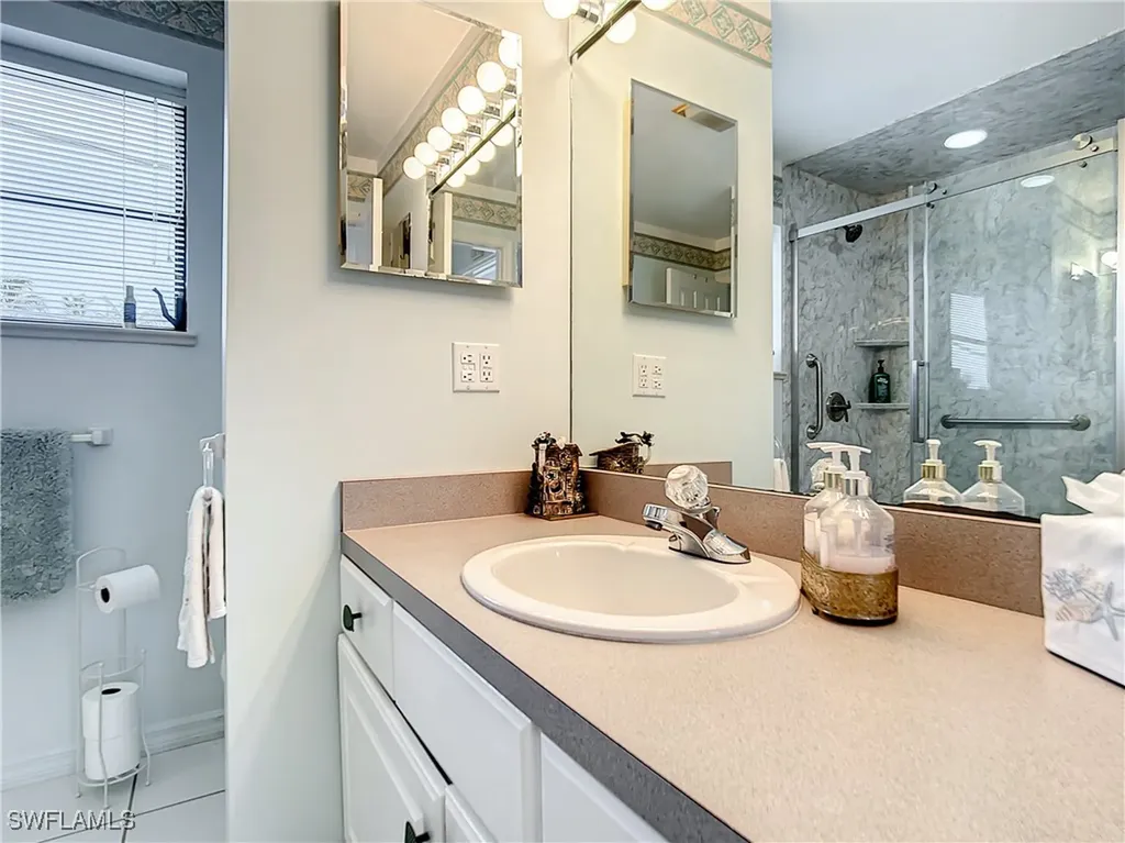 3766 Riviera Circle Bonita Springs FL 34134