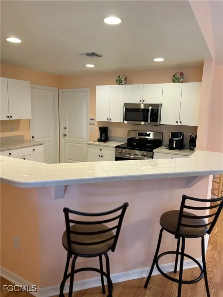 2830 NW 3rd Street Cape Coral FL 33993