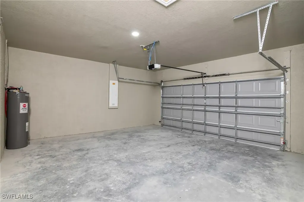 113-115 Gilbert Avenue S Lehigh Acres FL 33973