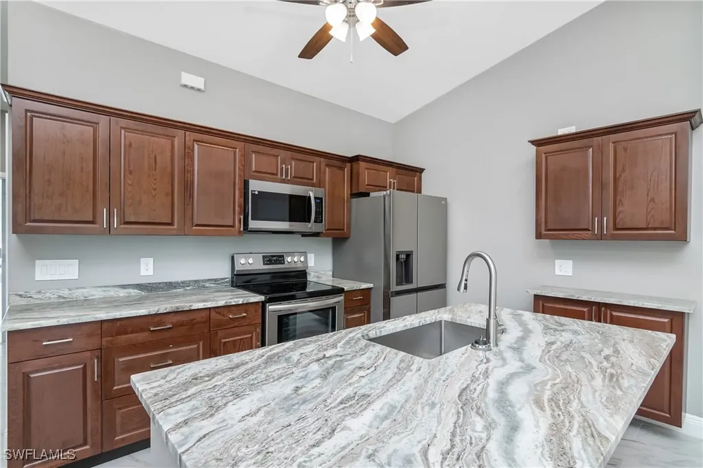 113-115 Gilbert Avenue S Lehigh Acres FL 33973