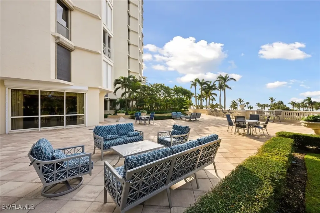 4021 Gulf Shore Boulevard N Naples FL 34103