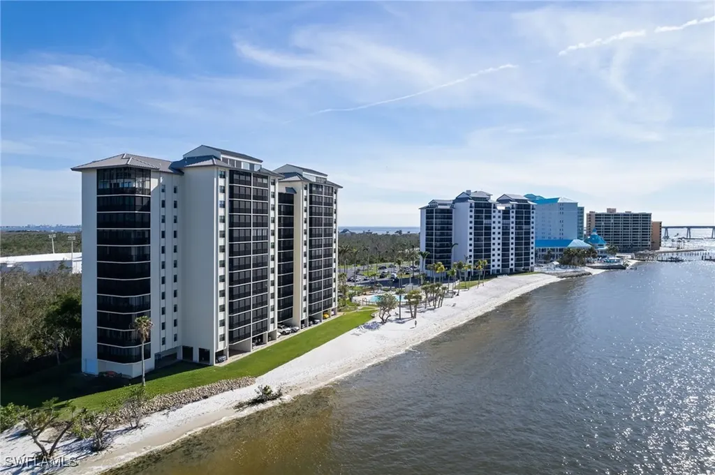 17080 Harbour Point Drive Fort Myers FL 33908