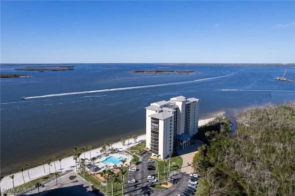 17080 Harbour Point Drive Fort Myers FL 33908