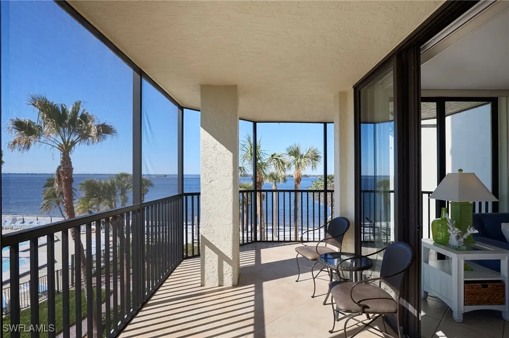 17080 Harbour Point Drive Fort Myers FL 33908