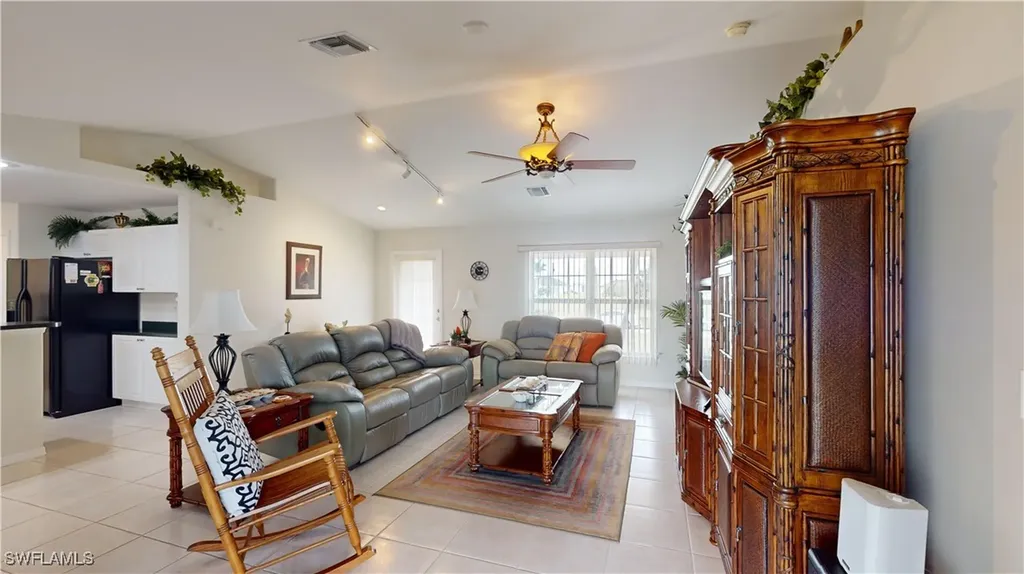 2607 NW 1st Street Cape Coral FL 33993