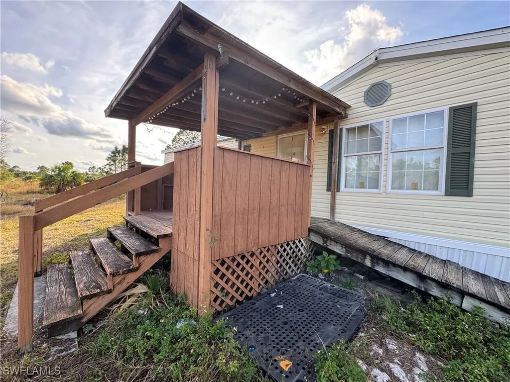 2380 Frangipani Avenue Naples FL 34117