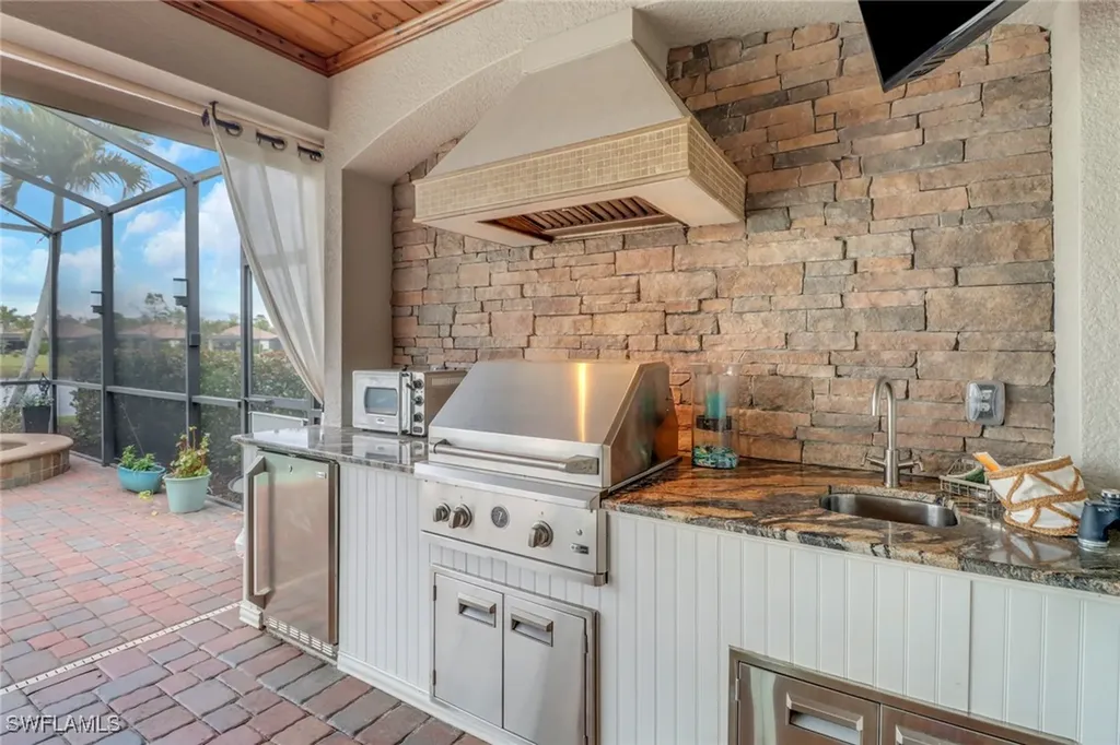 12605 Fenhurst Way Naples FL 34120